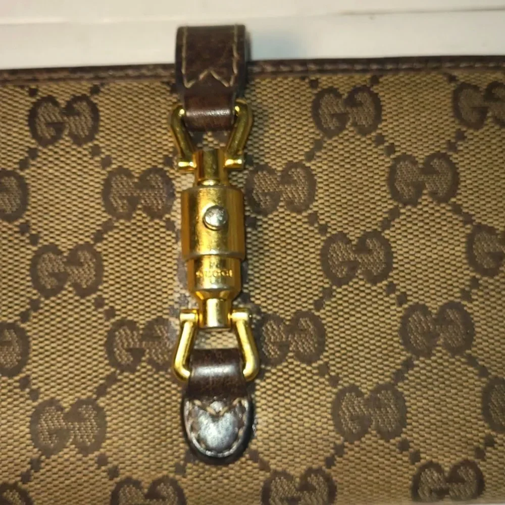 Authentic Gucci GG Monogram Wallet - Picture 5 of 11